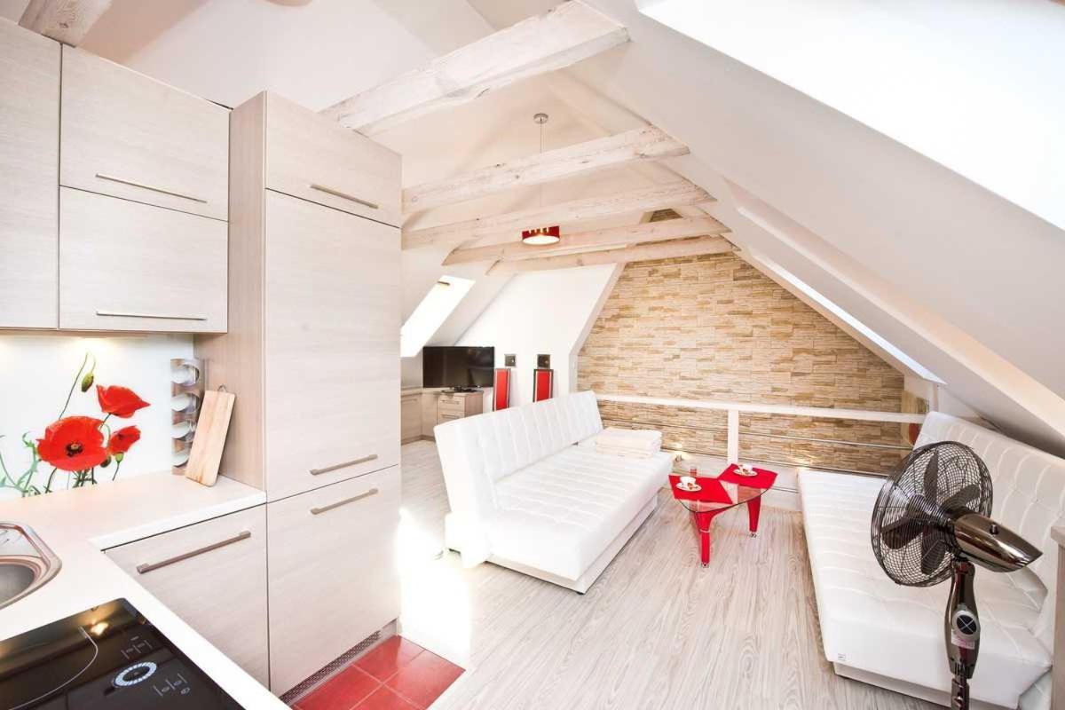 Dwupoziomowy Stylowy Apartament Przy Centrum Gdyni, Niedaleko Morza Gdynia Luaran gambar